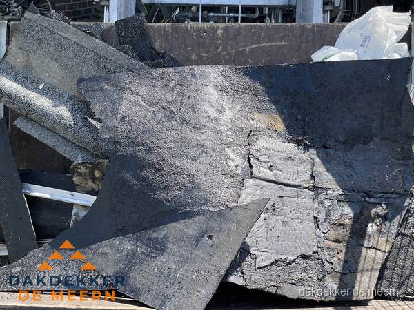 Kosten dakrenovatie: afvoer oud dakmateriaal in De Meern Kosten dakrenovatie: afvoer oud dakmateriaal in De Meern