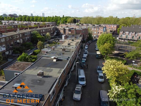 Luchtfoto dakinspectie woonwijk in De Meern